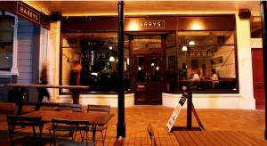 HARRYS-night-exterior